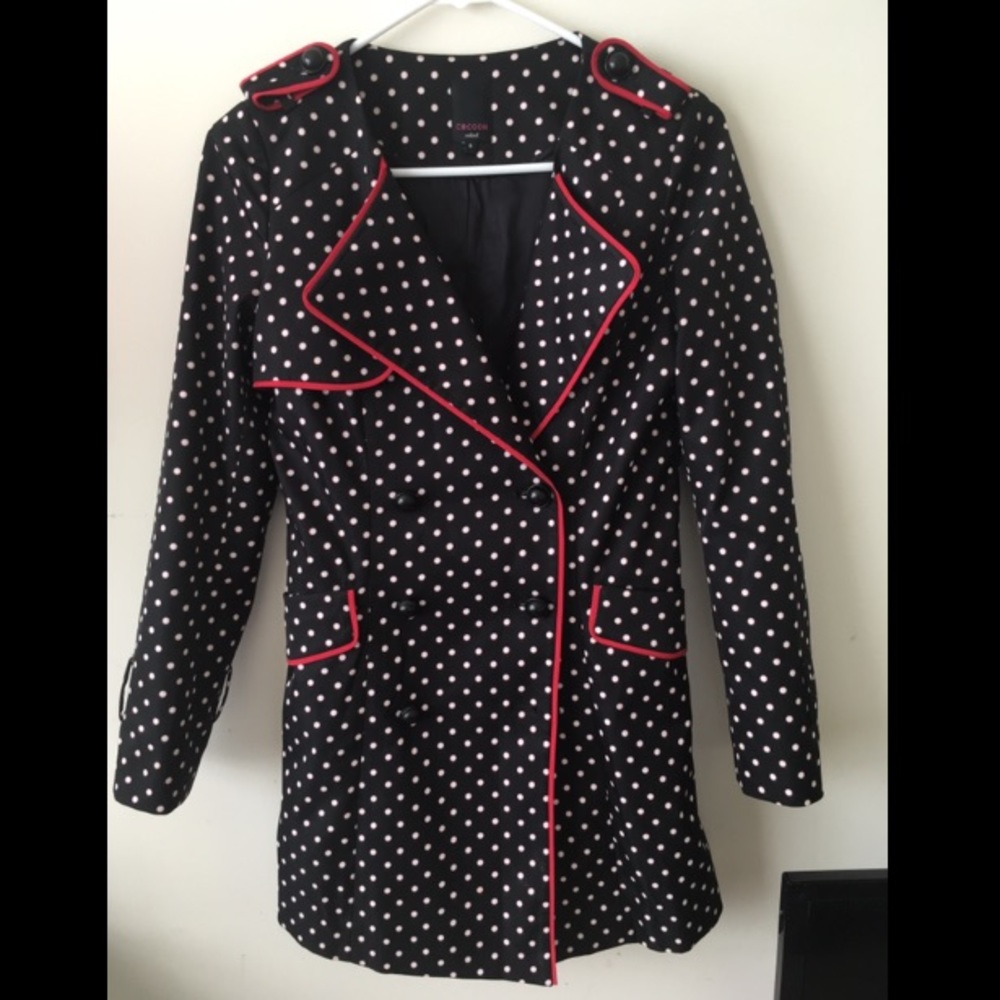 Cocoon Trench coat in black & white dots 0